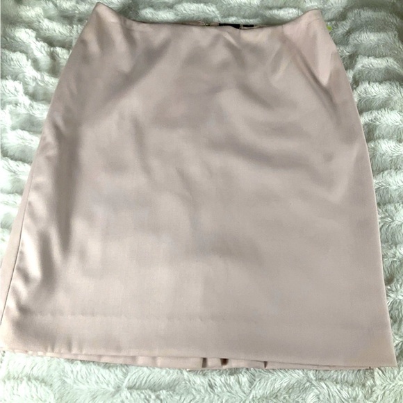 Anne Klein Women’s Size 4 Blush 2 Piece Skirt Suit Mock Pockets Business Career - Picture 8 of 15